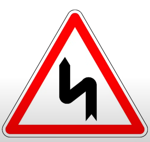 منعرجات أولها إلى اليسار
Succession de virages dont le premier est à gauche